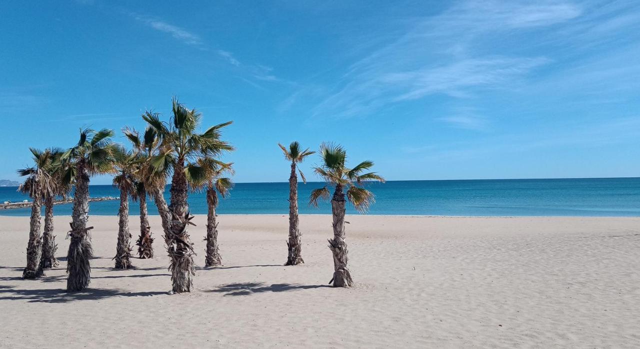 Bungalow Con Encanto, 100M2, A 800 M De La Playa El Campello Εξωτερικό φωτογραφία